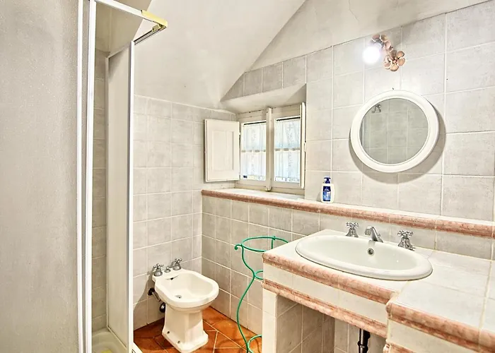 Летний дом Elisa By Posarellivillas *